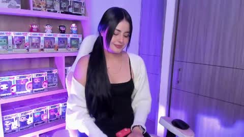 Snapshot of victoria_se chatting on 05.14.26 Victoria online show from 05.14.26