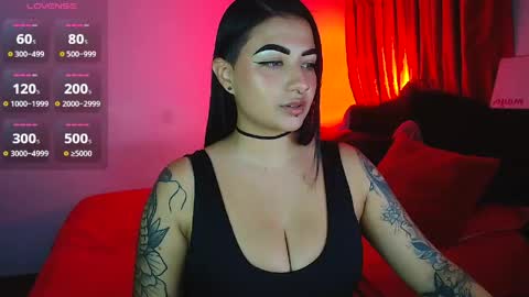 Snapshot of victoria_vox chatting on 05.27.26 Victoria online show from 05.27.26