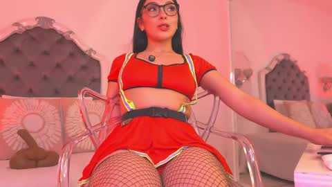 Snapshot of victoria_watsson chatting on 10.10.25 victoria_watsson online show from 10.10.25