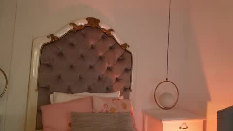 Snapshot of victoria_watsson chatting on 02.24.26 victoria_watsson online show from 02.24.26