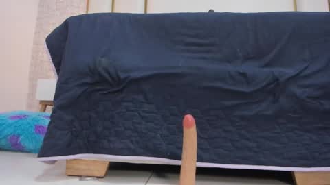 Victoria Sofia online show from 02.17.25