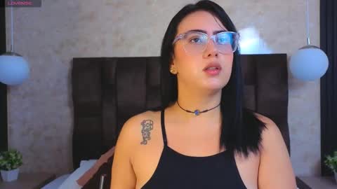 Victoria Andrade online show from 03.15.26