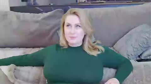 Miss V online show from 12.28.24