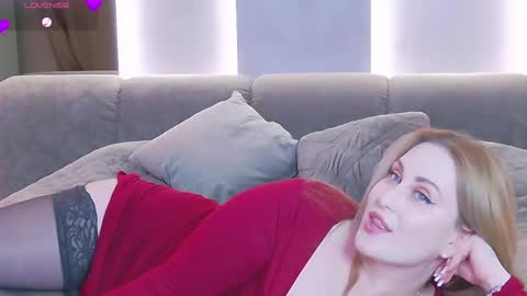 Miss V online show from 02.23.25