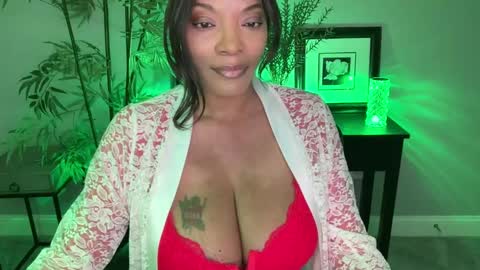 Victoria online show from 02.05.25