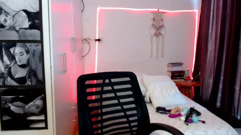 victoriahispanic online show from 01.09.25