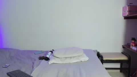 Victoria online show from 12.03.24