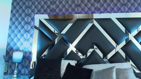 victtoria lee online show from 01.21.25