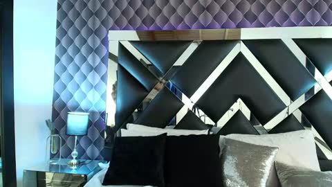 victtoria lee online show from 02.18.25