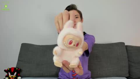 Snapshot of viego_pattel chatting on 10.27.25 Viego Pattel online show from 10.27.25