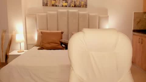 viictoria_joness online show from 02.09.26