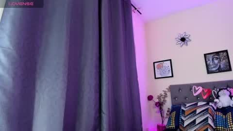 Snapshot of viioleta_cam chatting on 07.09.26 Violet online show from 07.09.26