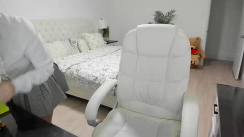 Ukrainian-woman online show from 02.20.26