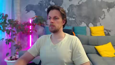 Snapshot of vikingchrisss chatting on 04.27.26 vikingchrisss online show from 04.27.26