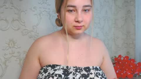 Snapshot of vikiwaitingforyou chatting on 06.05.26 Vitoria online show from 06.05.26