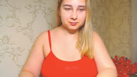 Snapshot of vikiwaitingforyou chatting on 06.15.26 Vitoria online show from 06.15.26