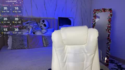 Vikky online show from 11.06.25