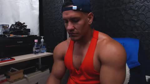 Viktor Herrera online show from 09.15.25