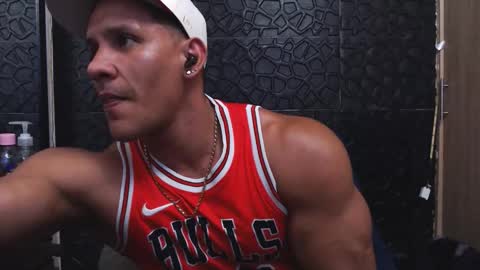 Viktor Herrera online show from 10.10.25