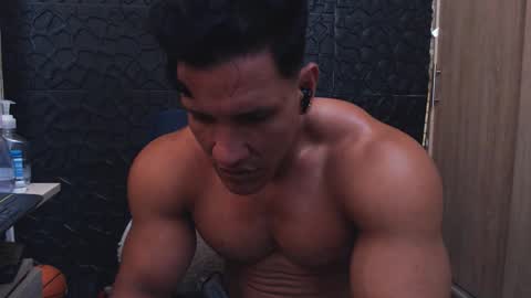 Viktor Herrera online show from 11.23.25