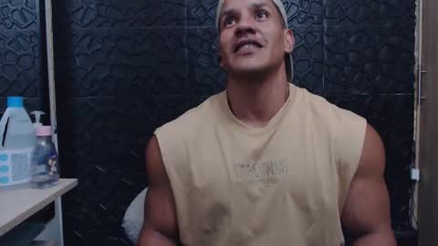 Viktor Herrera online show from 01.08.26