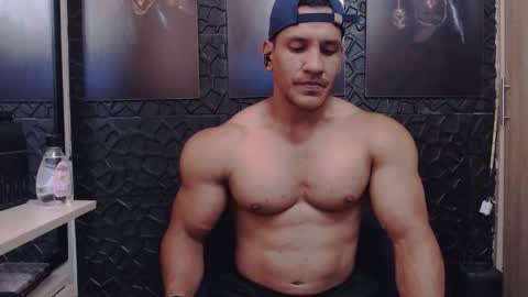 Viktor Herrera online show from 03.28.26