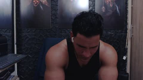 Viktor Herrera online show from 04.07.26