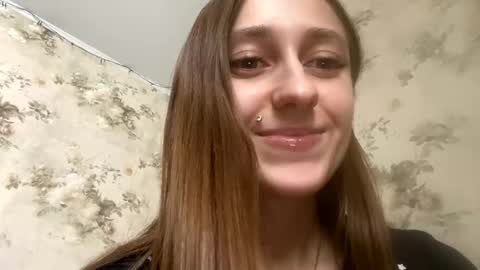 Snapshot of viktoria9898 chatting on 01.27.25 Sweett online show from 01.27.25