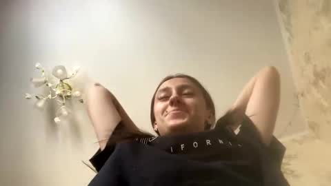 Snapshot of viktoria9898 chatting on 02.27.25 Sweett online show from 02.27.25