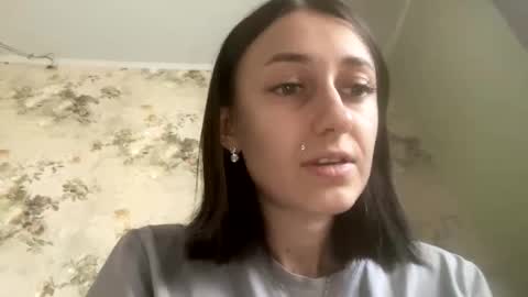 Snapshot of viktoria9898 chatting on 11.27.25 Sweett online show from 11.27.25