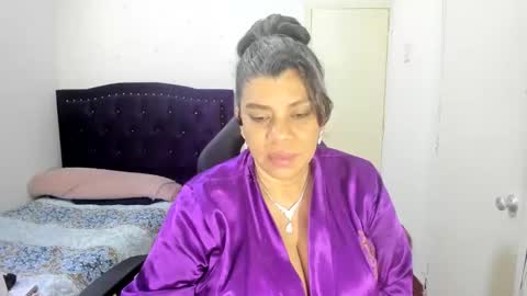 Snapshot of vikyadams chatting on 09.12.25 VIKY ADAMS online show from 09.12.25