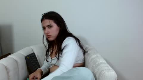 Snapshot of vikysexy28 chatting on 02.18.25 vikysexy28 online show from 02.18.25