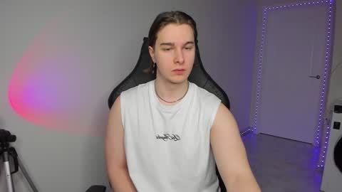 Snapshot of vincent__strong chatting on 02.03.25 Vincent Strong online show from 02.03.25