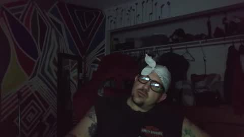 Snapshot of vineatspussnluvsit chatting on 10.18.25 onlyhaveeyes4u online show from 10.18.25