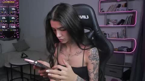 vinkitinkii online show from 02.26.25