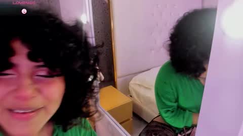 Snapshot of vinksmokee chatting on 03.03.26 Vin online show from 03.03.26