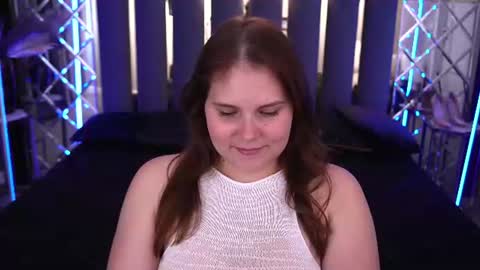 Snapshot of vinnasky chatting on 07.20.26 Milla online show from 07.20.26