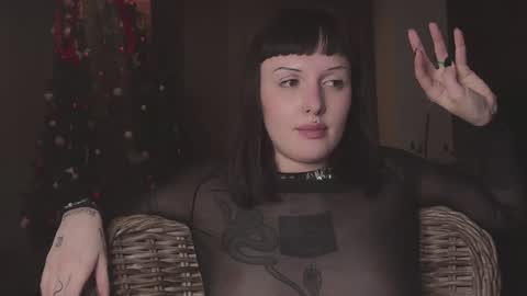 Diva Silvia online show from 12.25.24