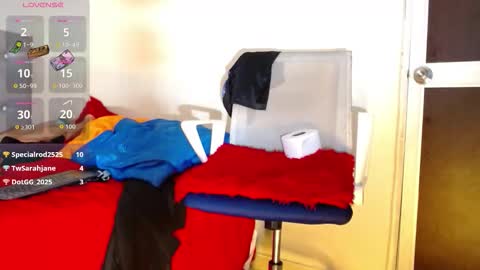 Snapshot of vinzent_lafed_ chatting on 10.24.25 vinzent_lafed_ online show from 10.24.25