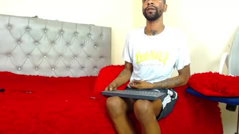 Snapshot of vinzent_lafed_ chatting on 01.15.26 vinzent_lafed_ online show from 01.15.26