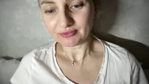 Snapshot of viola_1 chatting on 04.19.26 Funny girl online show from 04.19.26