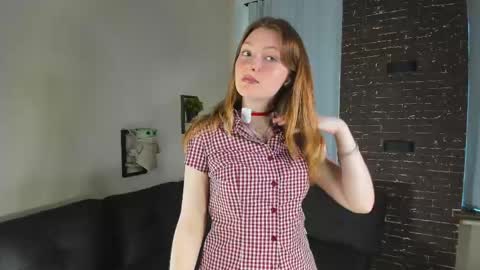 Viola but friends call me Sisi online show from 06.01.26