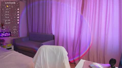 Snapshot of violarivera chatting on 02.24.26 violarivera online show from 02.24.26