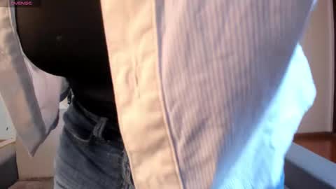 Violett  Everyday From 0530 to 1430 Col Time online show from 01.07.26