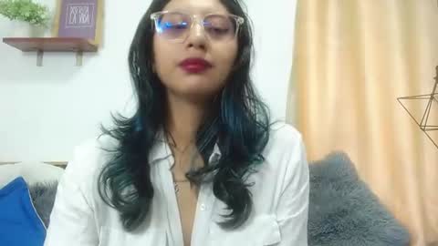 Snapshot of violet_2003 chatting on 07.03.26 V I O L E T online show from 07.03.26