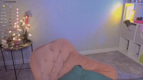 violet____h online show from 03.11.25