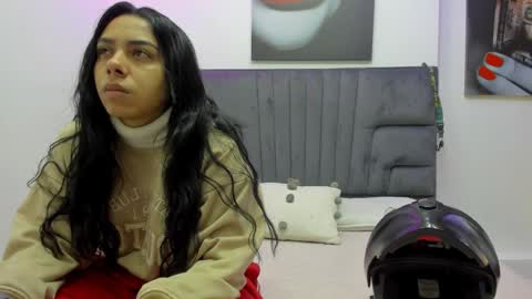 Snapshot of violet_and_myers chatting on 10.10.25 Violet and Myers online show from 10.10.25