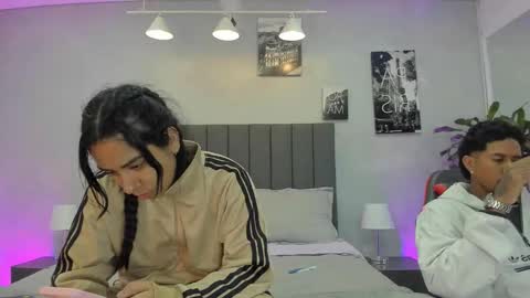 Snapshot of violet_and_myers chatting on 10.22.25 Violet and Myers online show from 10.22.25