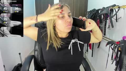 Kim online show from 12.25.24