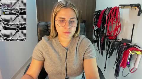 Kim online show from 01.04.25